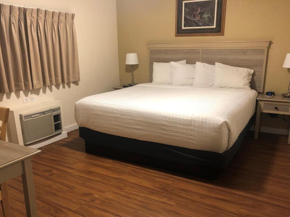 Deluxe King Studio interior